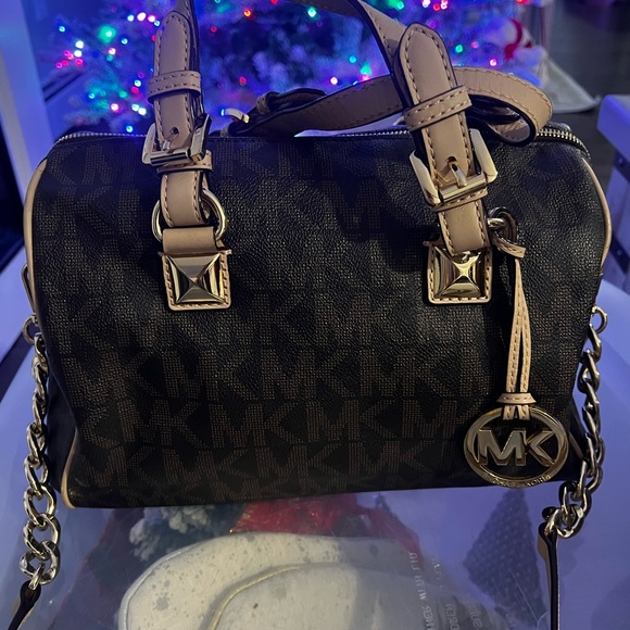 MK Speedy Leather Monogram Bag with Charm PLUS a matching leather wallet - Picture 7 of 13